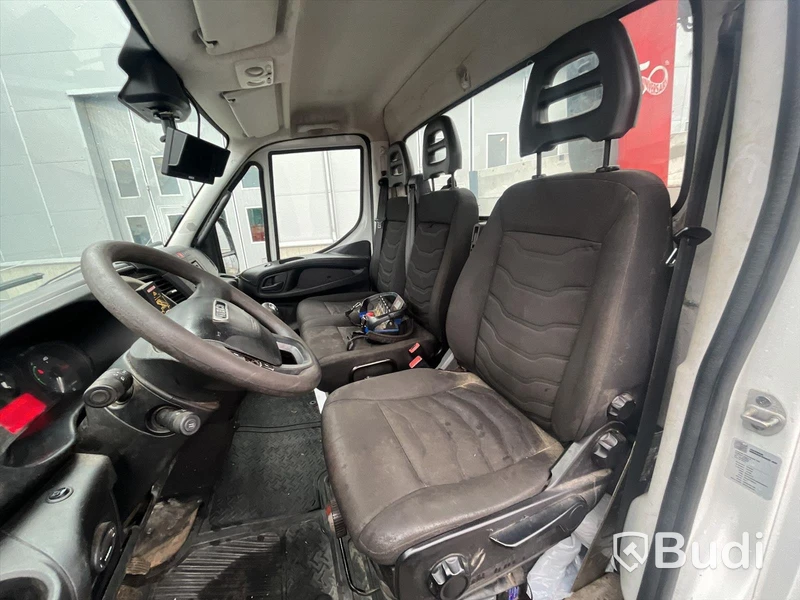 Kranbil Iveco Daily 70C17H -2015 | Manuell | Fassi F50