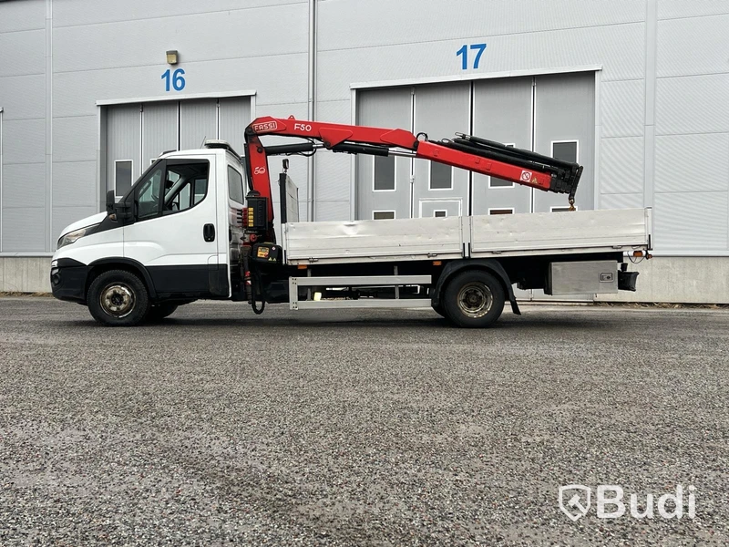 Kranbil Iveco Daily 70C17H -2015 | Manuell | Fassi F50