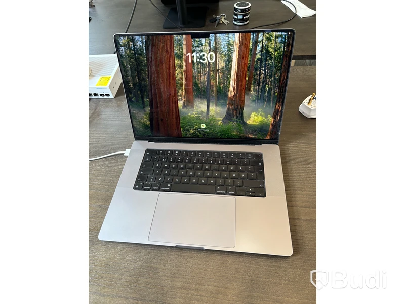 Dator MacBook pro 16 tum (2021)
