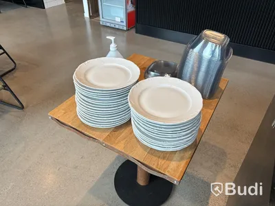 Möbler m.m. för restaurang