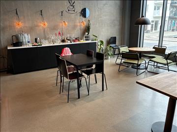 Möbler m.m. för restaurang 