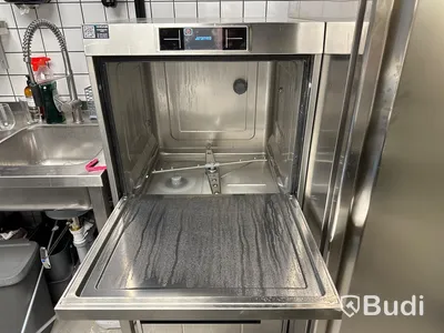 Smeg diskmaskin för diskbackar med digital display och lucka för diskbackar