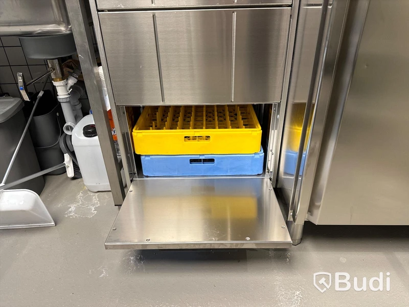 Smeg diskmaskin för diskbackar med digital display och lucka för diskbackar