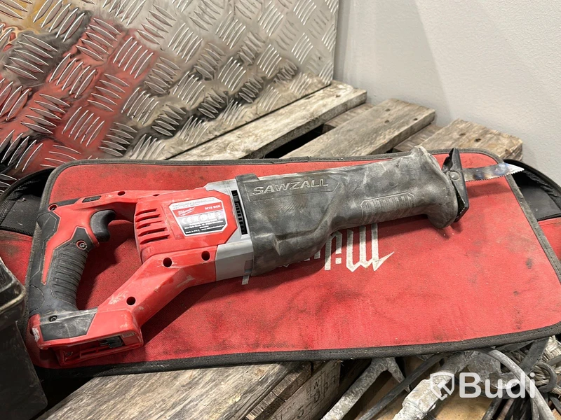 Tigersåg Milwaukee M18 BSX ink 2st extrabatterier och laddare