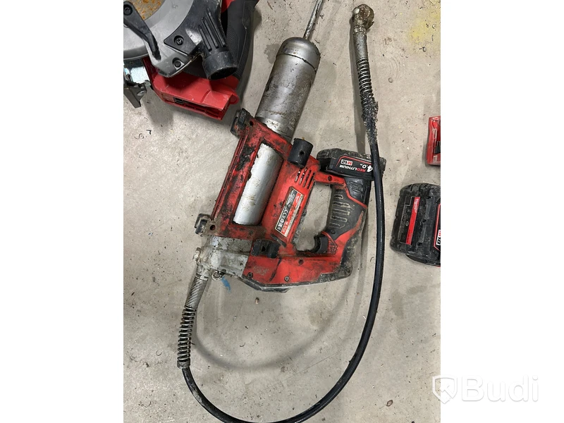 Milwaukee verktygskit med ett batteri