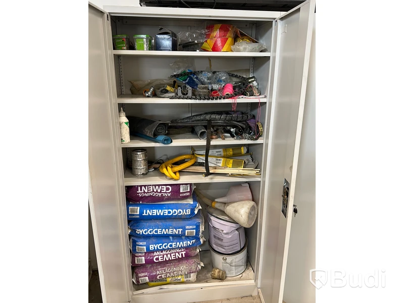 Diverse förbrukningmaterial ( se bilder)