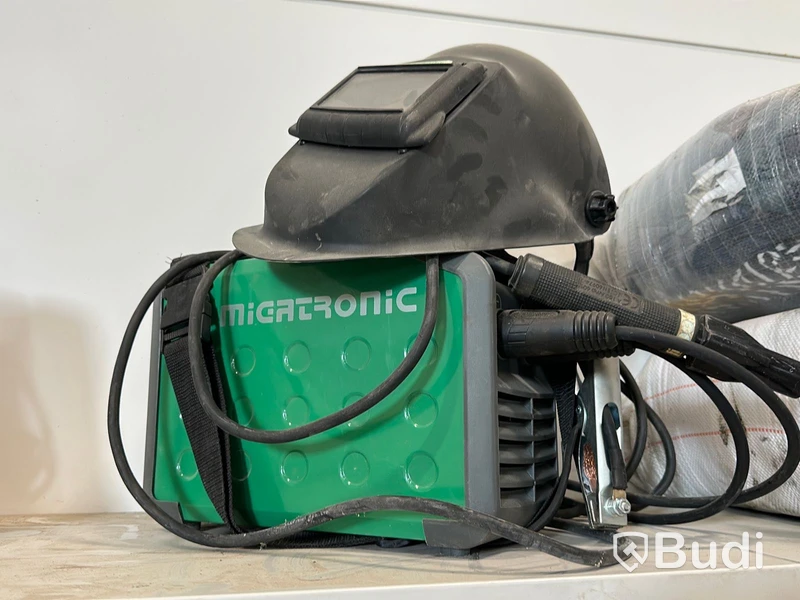 Migtronic liten svets samt svetsskärm