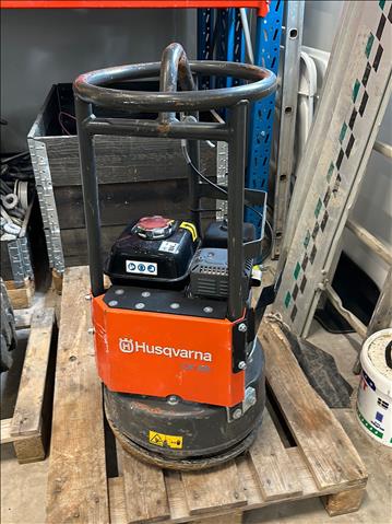 Husqvarna LX 90 markpadda