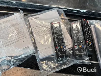 4 st Samsung 50-tums monitorer
