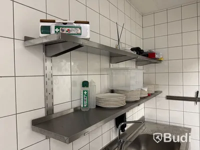 Diskbänk med blandare, hylla m.m.