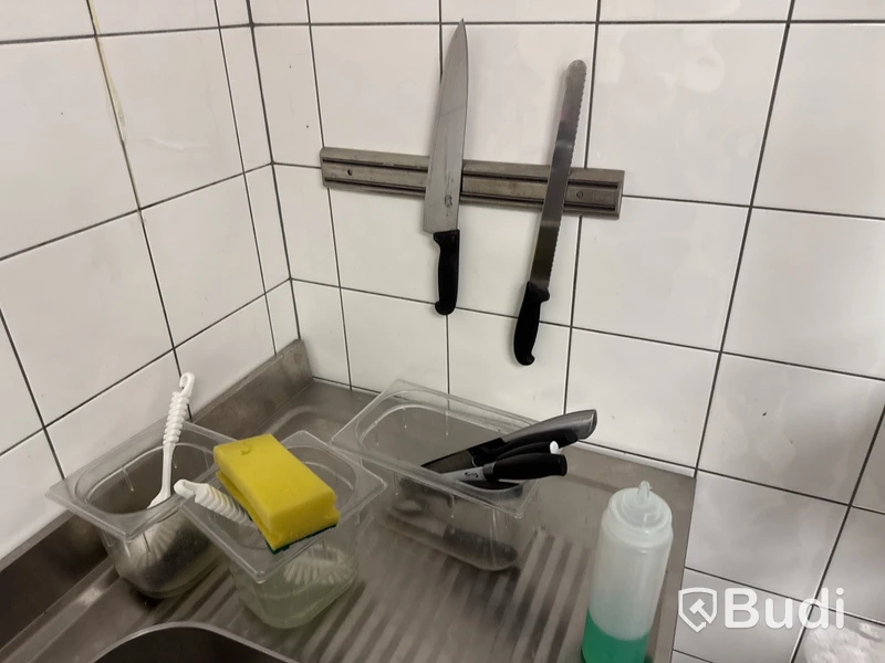 Diskbänk Diamond med blandare m.m.