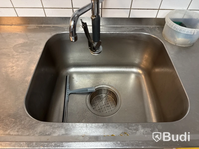 Diskbänk med blandare