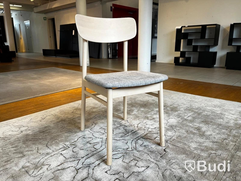 Stol - StolAB Prima Vista  Ordpris: 4. 360 kr