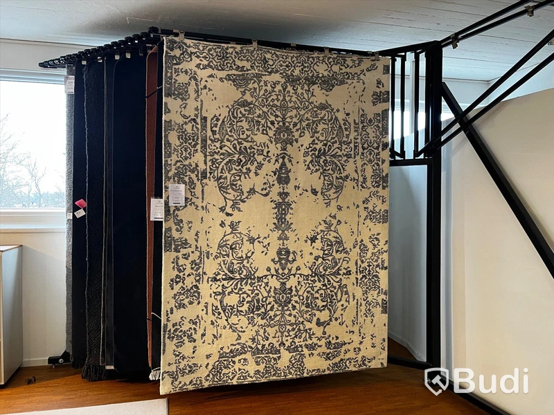 Matta - LINIE Design FLORENTINE Ordpris: 7.935 kr