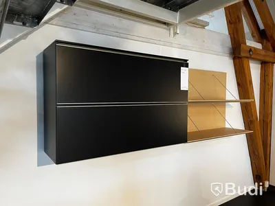 Vägghylla - B&B Italia PAB Ordpris: 60.580 kr