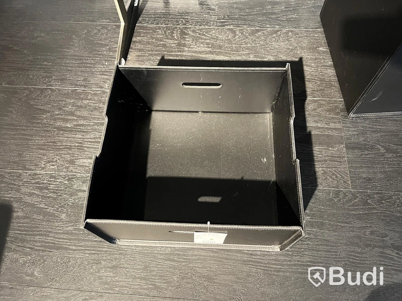 Låda -FLEXFORM Box-box Ordpris: 6.200 kr