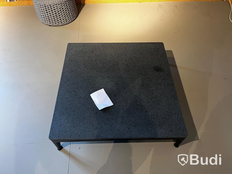 Soffbord -B&B Italia Pico Ordpris: 32.460 kr