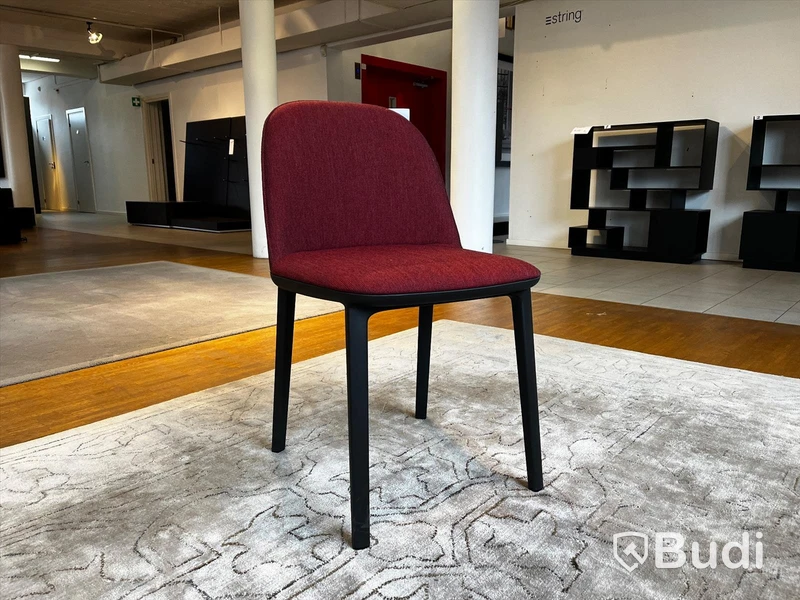 Stol - Vitra Softshell chair Ordpris: 3.450 kr