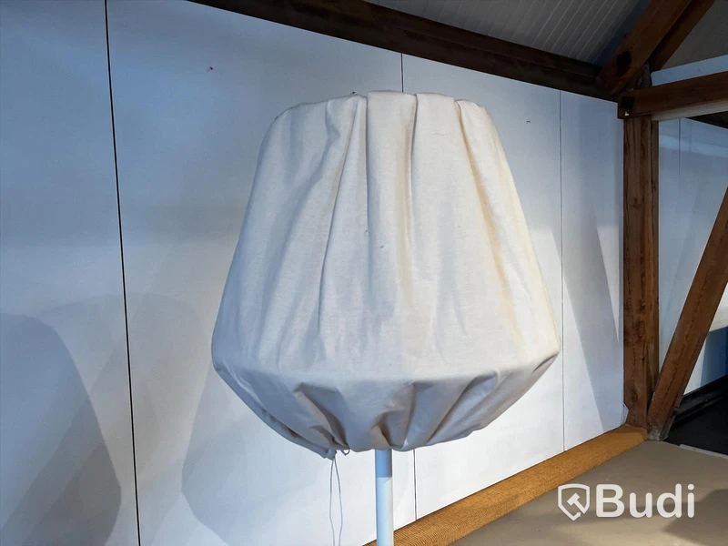 Golvlampa - B&B Italia Ordpris: 24.200 kr
