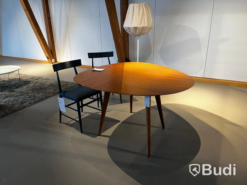 Bord i valnöt - Zanotta Tweed Ordpris: 39.075 kr