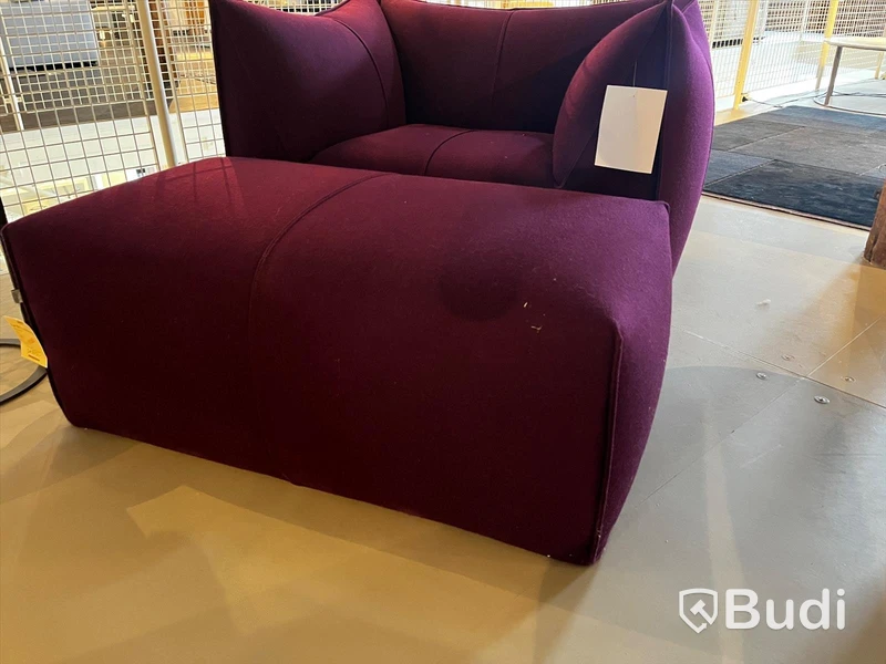 Fåtölj och pall - B&B Italia Le Bambole Ordpris: 49.300 kr