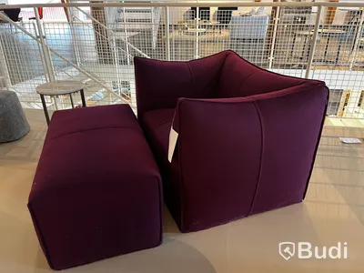Fåtölj och pall - B&B Italia Le Bambole Ordpris: 49.300 kr