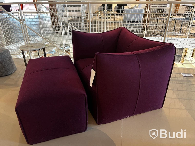 Fåtölj och pall - B&B Italia Le Bambole Ordpris: 49.300 kr