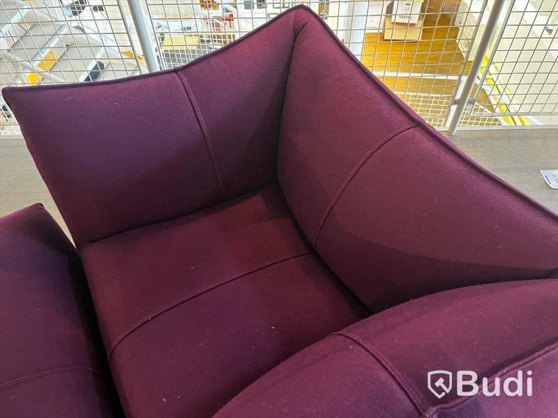 Fåtölj och pall - B&B Italia Le Bambole Ordpris: 49.300 kr