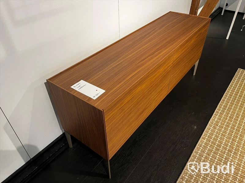 Sideboard -Poliform Code Ordpris: 59.500 kr