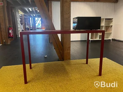 Skrivbord - DESALTO Helsinki Ordpris: 20.485 kr
