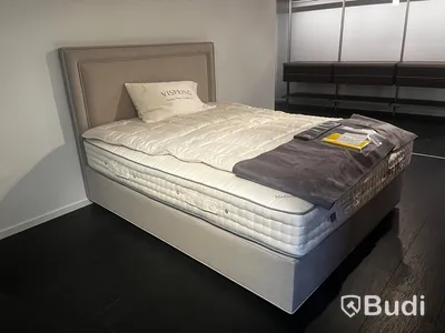 Säng - VISPRING Luxury beds och Gavel Helios Ordpris: 172 130 kr