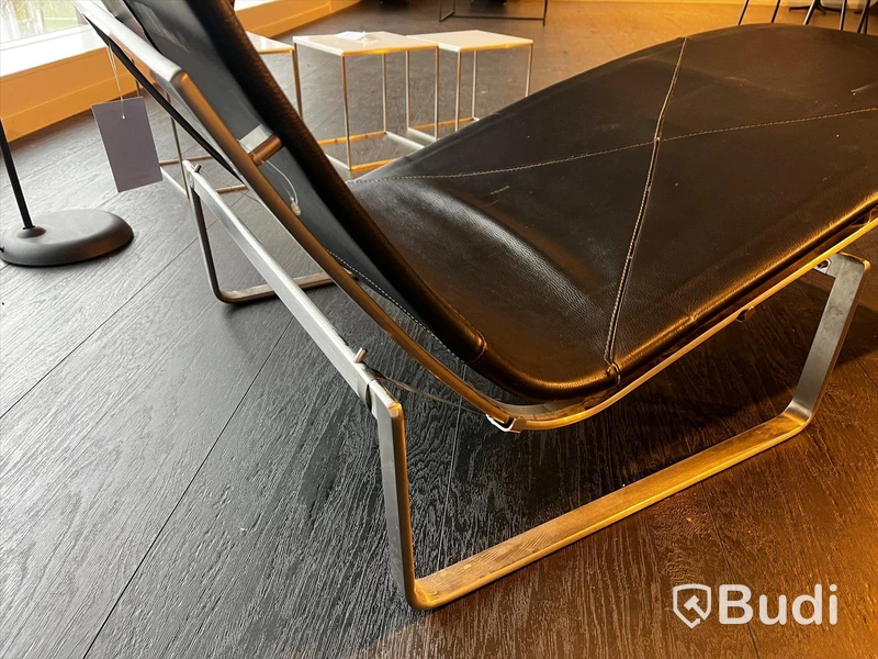 Chaiselounge - Fritz Hansen PK 24 Ordpris: 171.620 kr