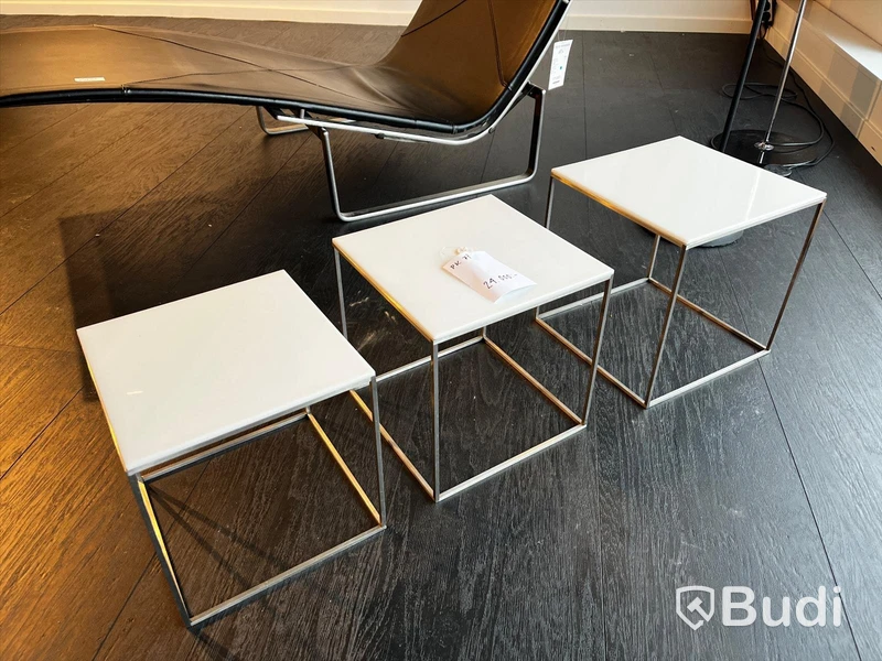3st satsbord - Fritz Hansen PK 71 Ordpris: 24.000 kr