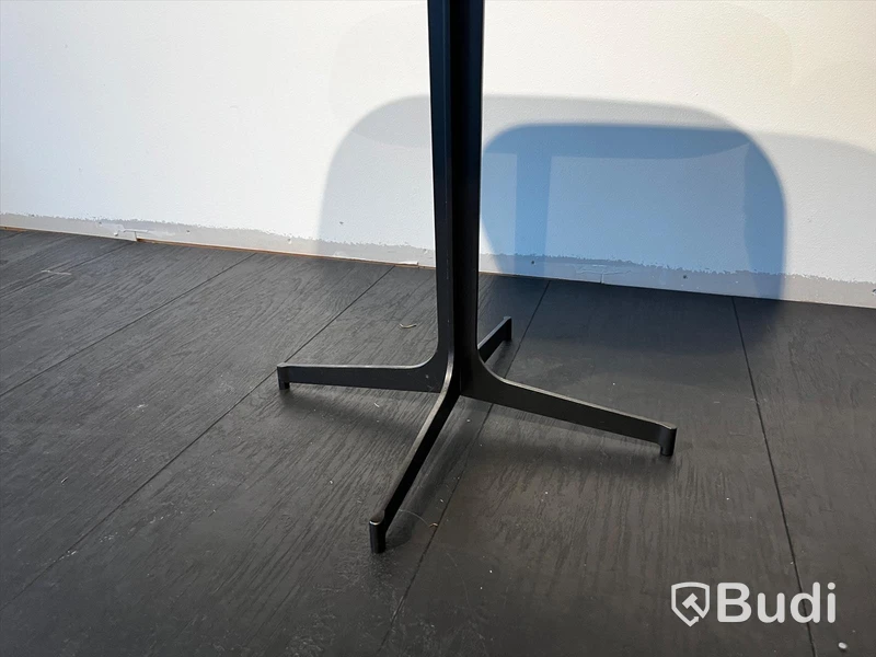Bord - Minotti Clyford Ordpris: 22.680 kr