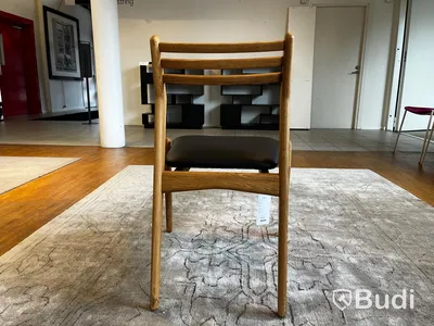 Stol i oljad ek  - SRK 2 Ordpris: 6.800 kr