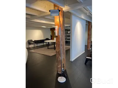 Golvlampa - Oluce Spider Ordpris: 15.300 kr