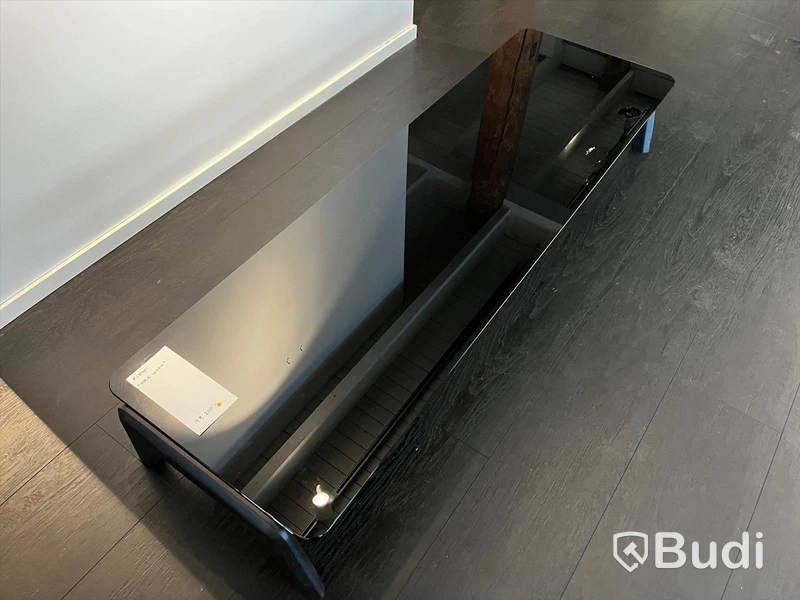 Bord - Minotti Kirk Wood Ordpris: 49.200 kr