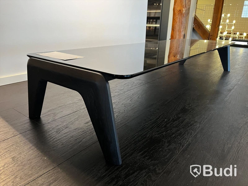 Bord - Minotti Kirk Wood Ordpris: 49.200 kr