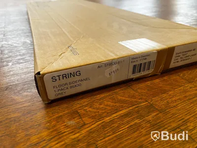 Golv Sidopanel 1-pack - STRING, Grå Ordpris: 870 kr