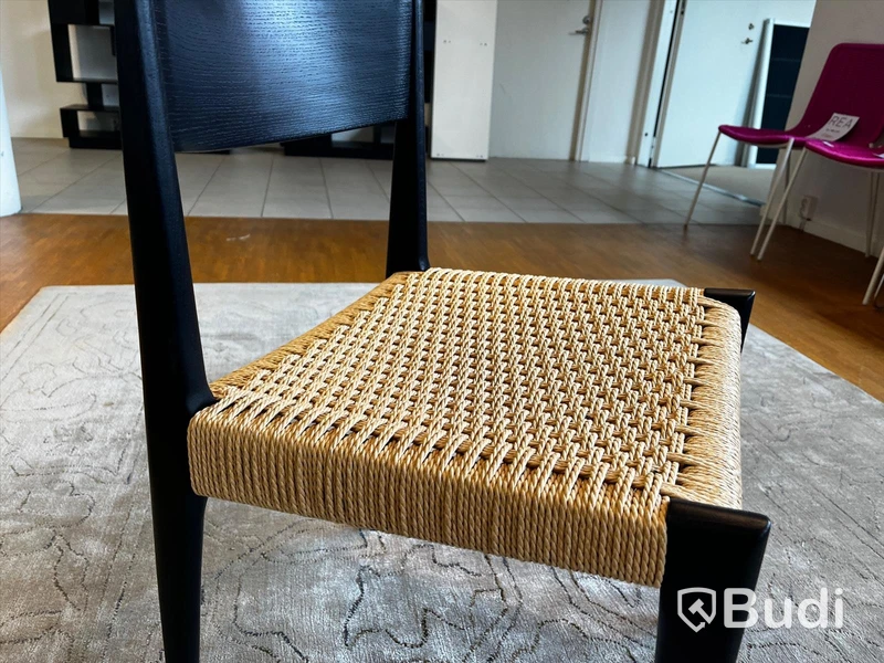 Stol i svart ek - DK3 PIA Ordpris: 10.825 kr
