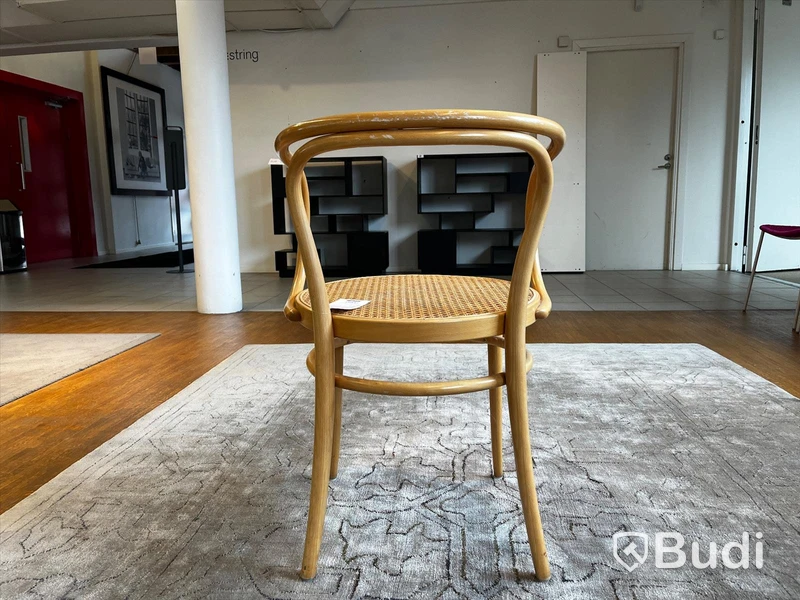 Stol i bok och rotting - THONET Originalet 209 Ordpris: 13.650 kr