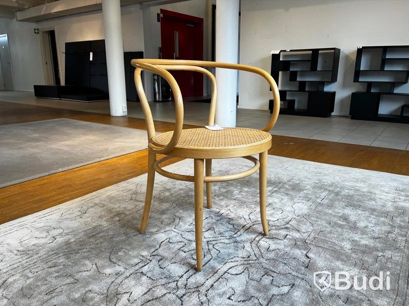 Stol i bok och rotting - THONET Originalet 209 Ordpris: 13.650 kr
