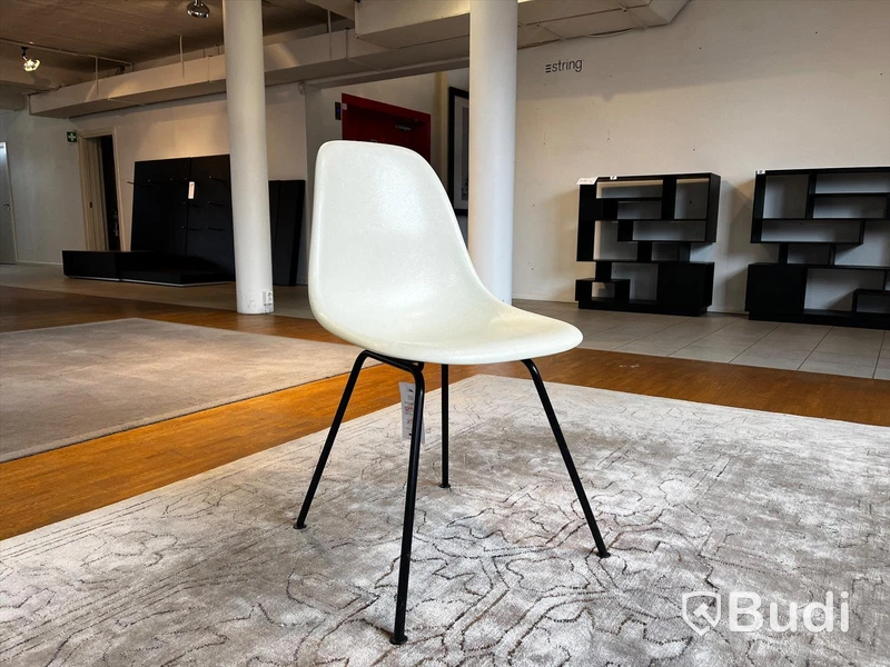 Stol - Vitra DSX Eames Fiberglass chair Ordpris: 5.790 kr