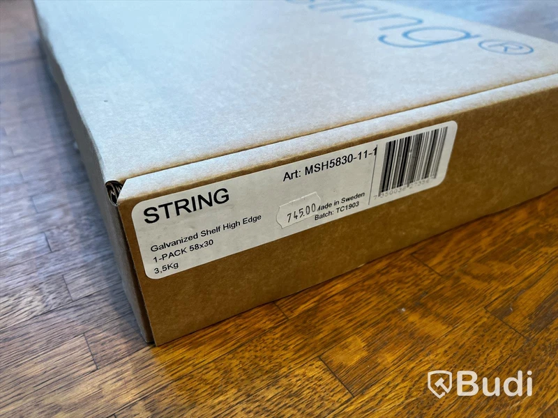 Hylla - STRING Galvanized High Edge Ordpris: 745 kr
