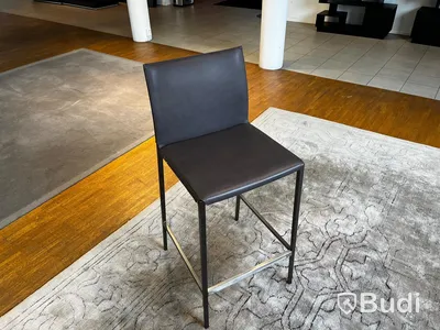 Barstol i stål och läder - Zanotta Lio 2291 Ordpris: 12.550 kr