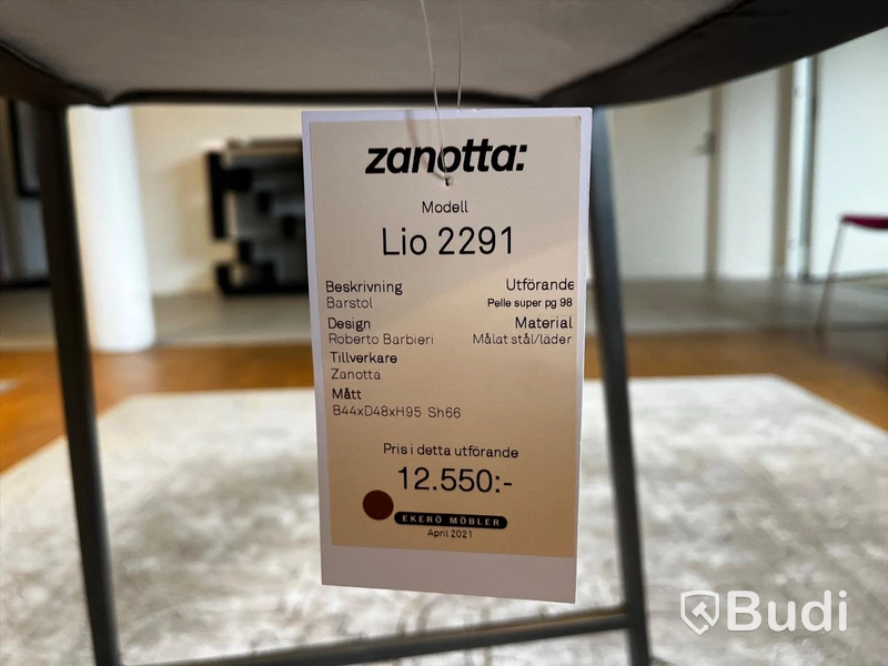 Barstol i stål och läder - Zanotta Lio 2291 Ordpris: 12.550 kr