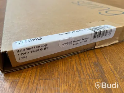 Metallhylla - STRING Low Edge, Grå Ordpris: 775 kr