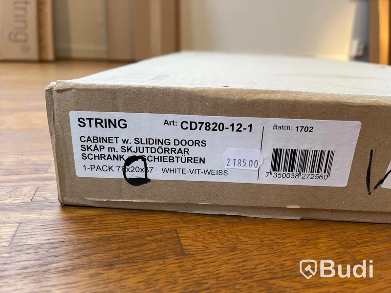 Skåp med skjutdörrar - STRING, Vit Ordpris: 2.185 kr