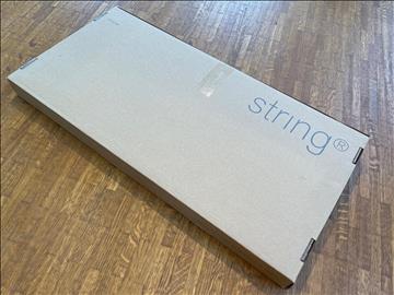 Tidningshylla -STRING, Beige Ordpris: 1315 kr