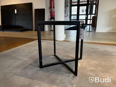 Bord - knoll Studio Ordpris: 16.500 kr